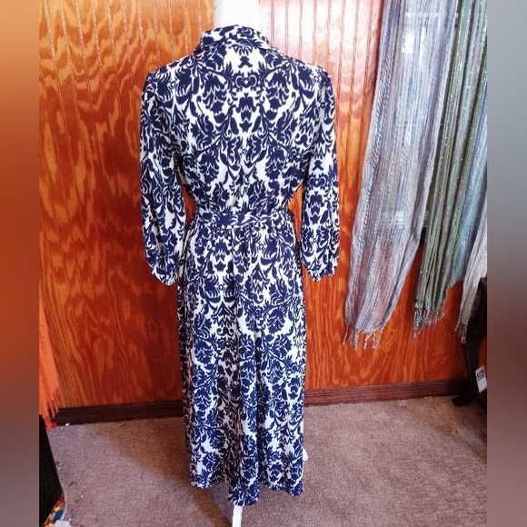 Emma and Michelle 3/4 Sleeve Button Front Navy White Floral Tapestry Print Dress - Picture 4 of 5